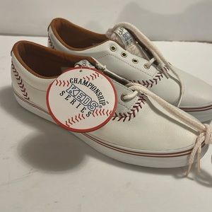 Keds championship series.leather upper lace up. Red baseball stitching  size 6.5